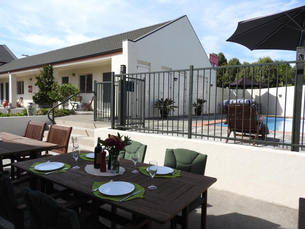 Wine Country Motel Havelock North Dış mekan fotoğraf